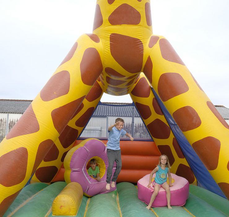 Campsite in Oléron with Bounce House