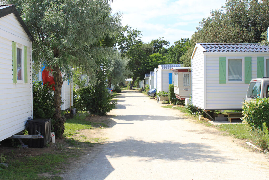 allée camping les tamaris